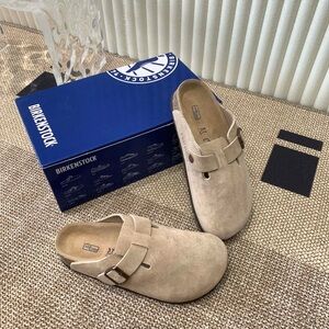 Birkenstock Women's Tan Suede Mules